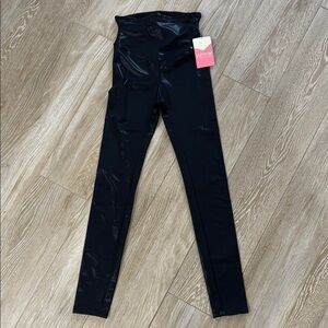 NWT Yummie Electra Coated Shiny Black Leggings S